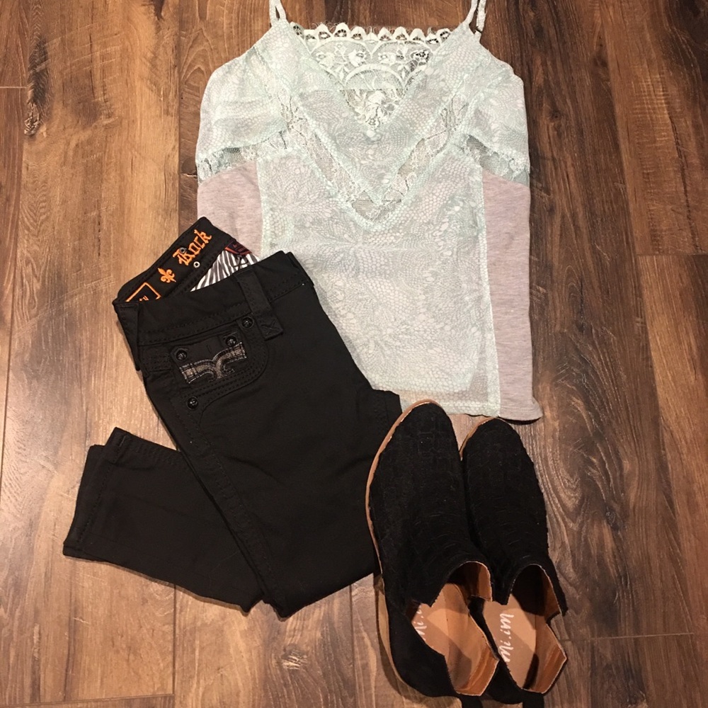 BKE Red tank top 😎